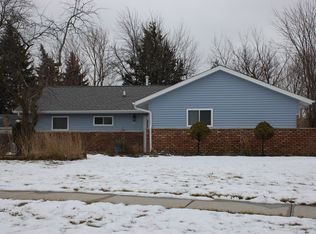 133 Fairwood Dr, Bolingbrook, IL 60440