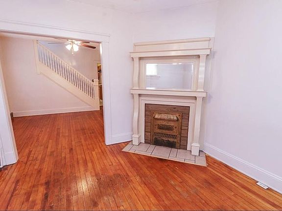 2nd image of 2054 W 101st St