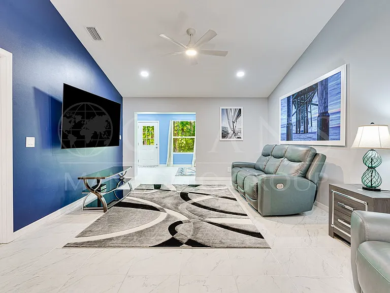 140 Pine St — Photo 4