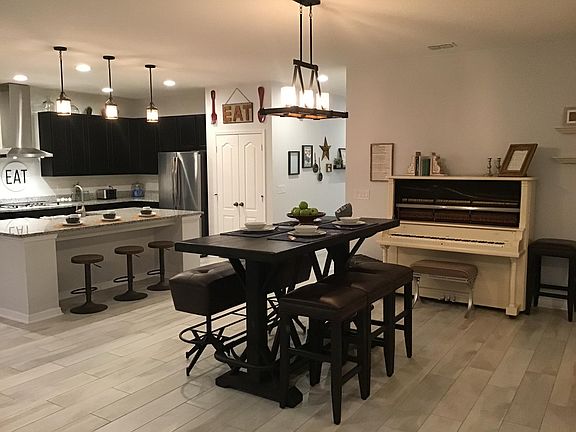 4th image of 232 Lugano Way