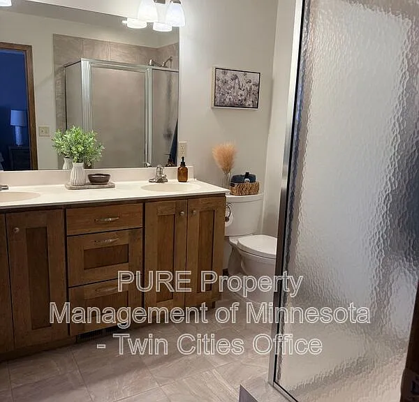 7807 Madelyn Creek Dr — Photo 12