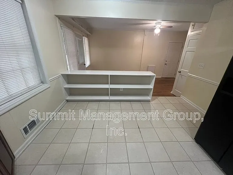 916 Curry Cir SE — Photo 13