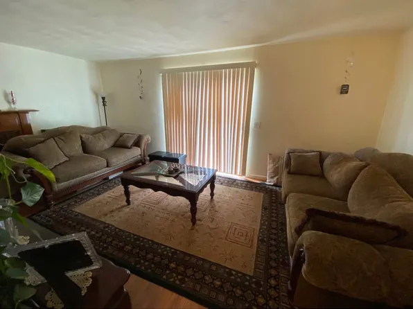 2530 Ridge Rd, Blacksburg, VA 24060