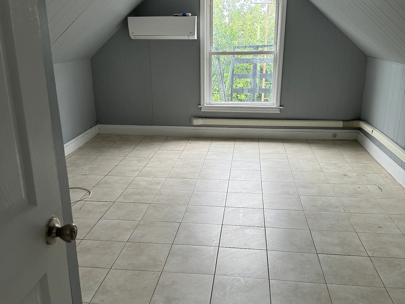 14 Milosh St — Photo 3