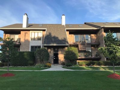 9194 Del Prado Dr APT 1S, Palos Hills, IL, 60465