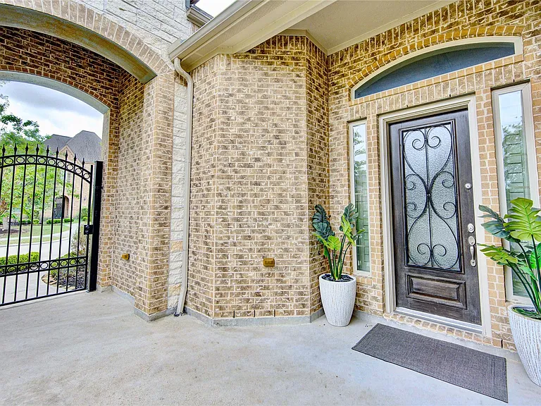 10702 Claythorne Ct — Photo 7