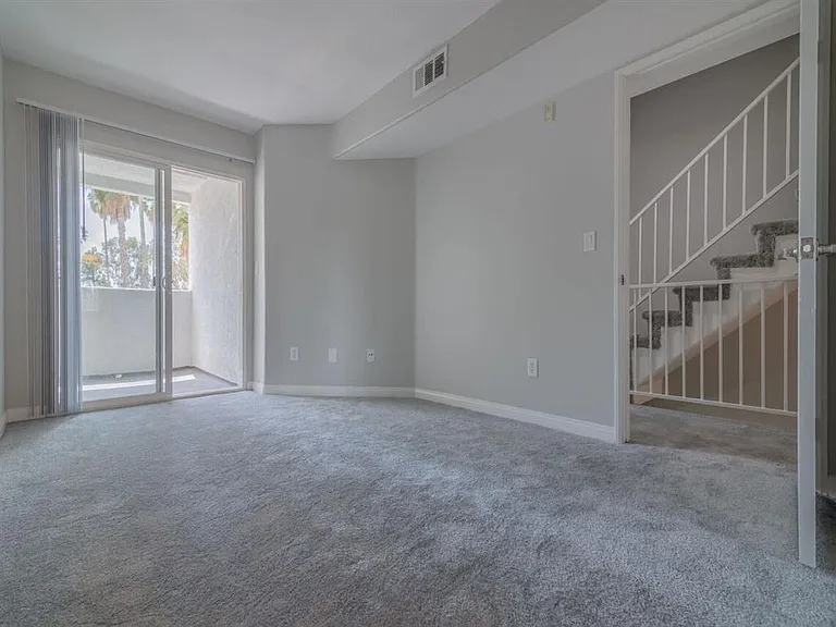 Warner Center Townhomes — Photo 14