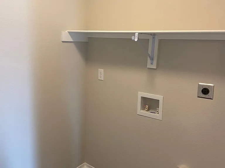 2616 Grant Ln — Photo 14