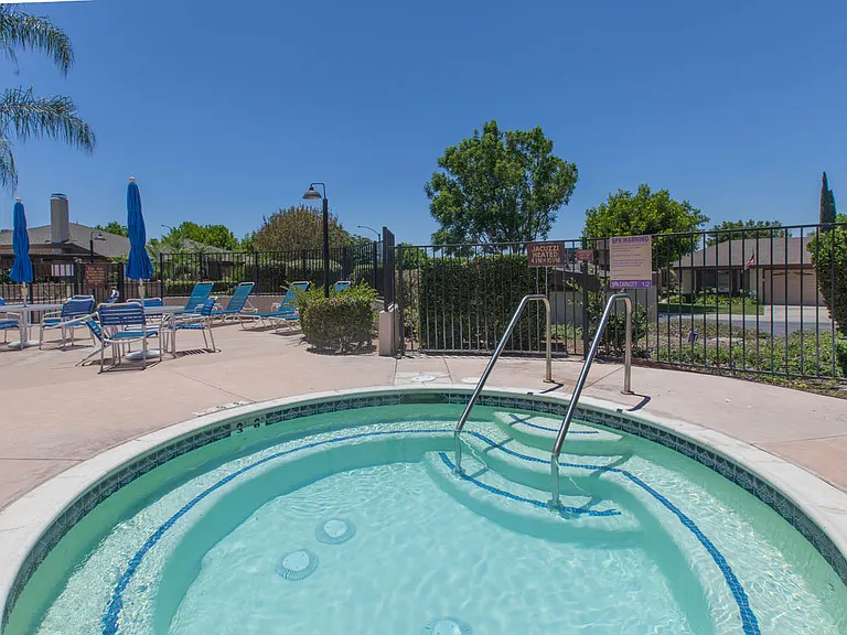 Spa & lounge chairs