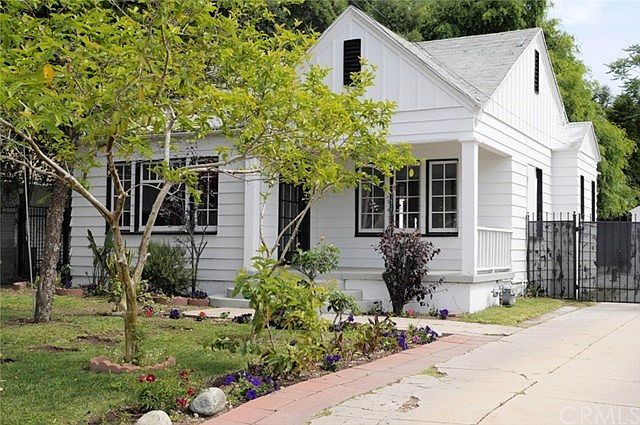 1st image of 872 Manzanita Ave