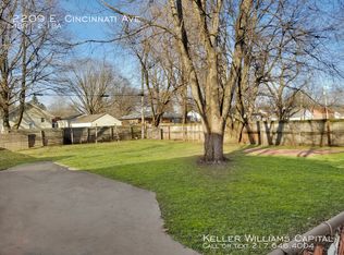 2209 Cincinnati Ave, Grandview, IL 62702