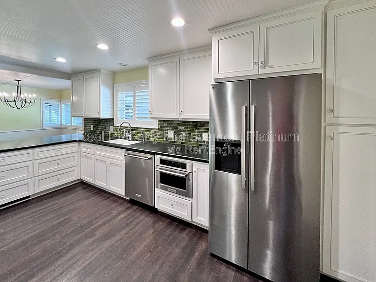 1111 W San Jose Ave — Photo 22