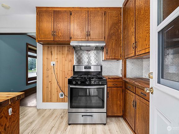 5th image of 931 N Washington Avenue