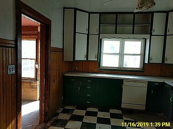 4th image of 531 5th St SE