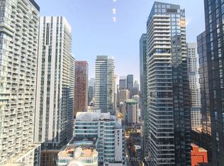 400 King St W #2908, Toronto, ON M5V 1K2