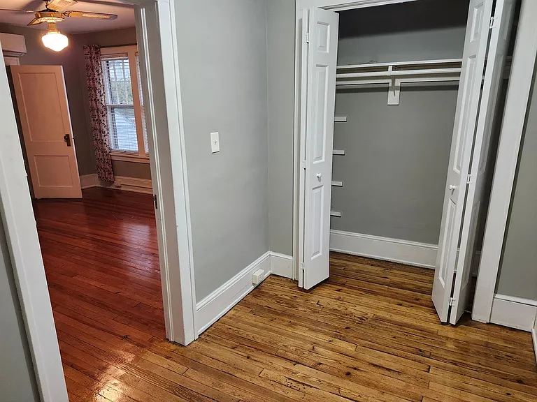 21 Port Republic Rd — Photo 16