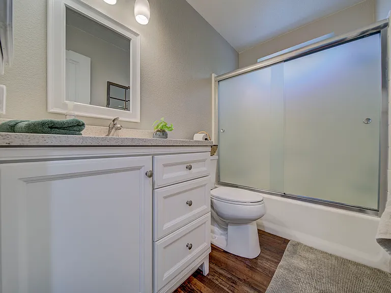 18626 Quiet Oak Pl — Photo 17