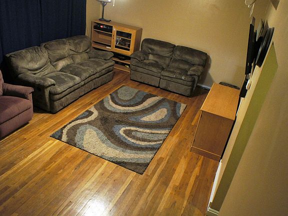 Living room, hardwood floors