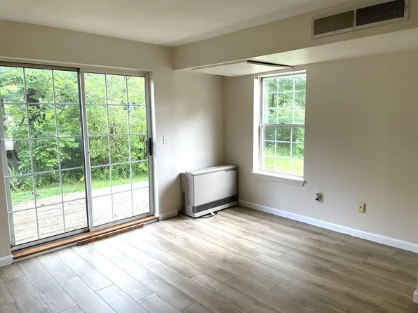 161 River's Edge Drive, Burlington, VT 05401