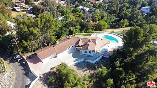 5026 Medina Rd Photo 1