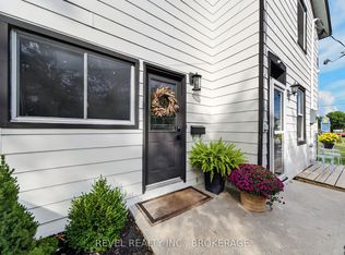 637 Collins Bay Rd, Kingston, ON K7M5G7
