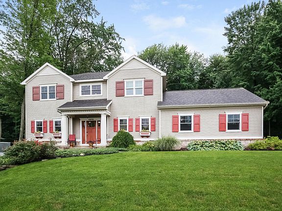 2nd image of 4655 Sundial Dr NE