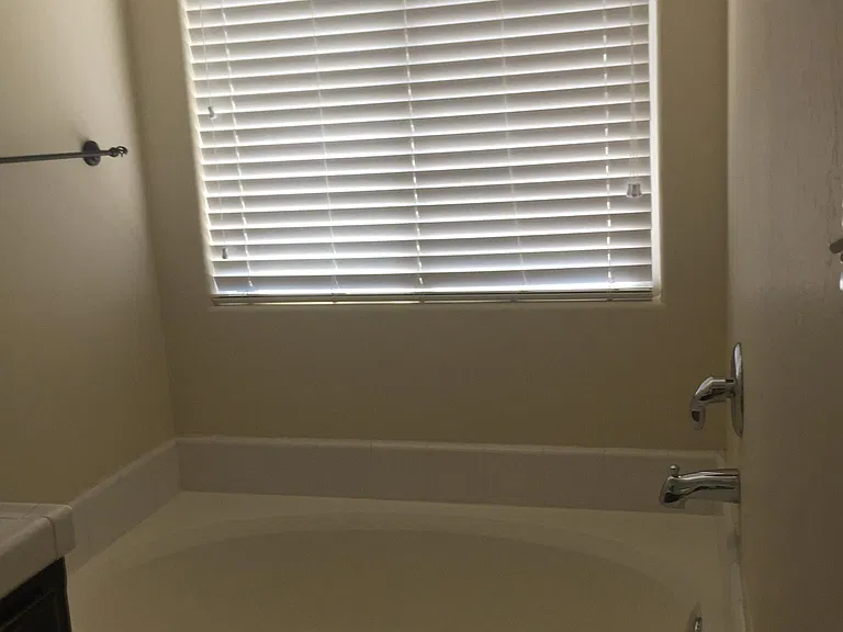 10511 Pinebrook Falls Dr — Photo 22