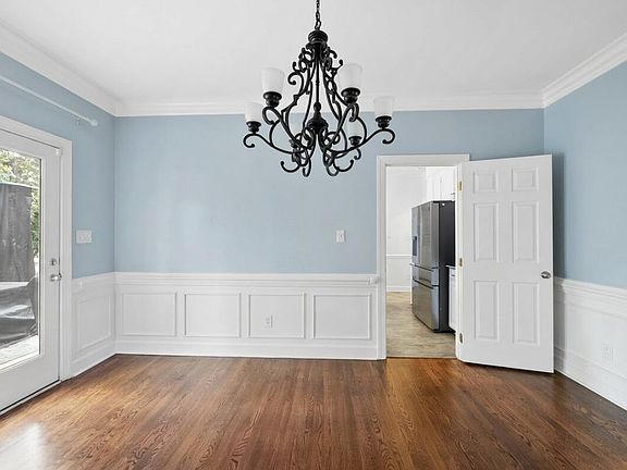 5th image of 8705 Chatterleigh Cir