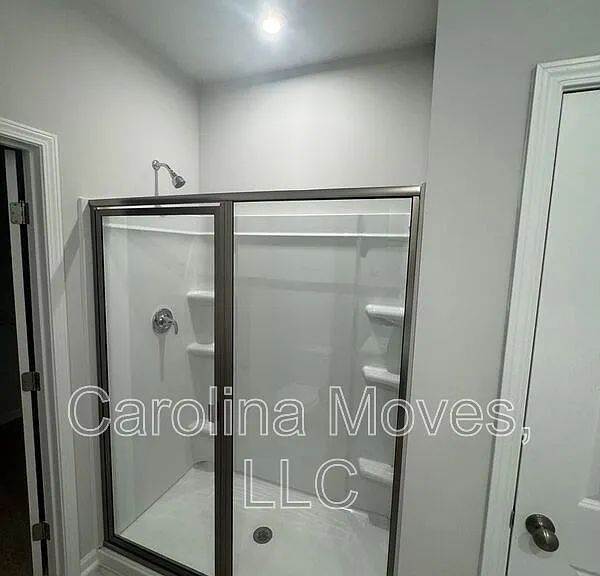 409 Mariene Dr — Photo 17