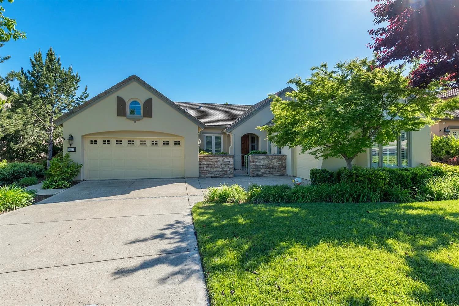 1717 Terracina Dr photo 1