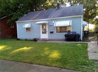 1130 Seward Ave, Akron, OH 44320