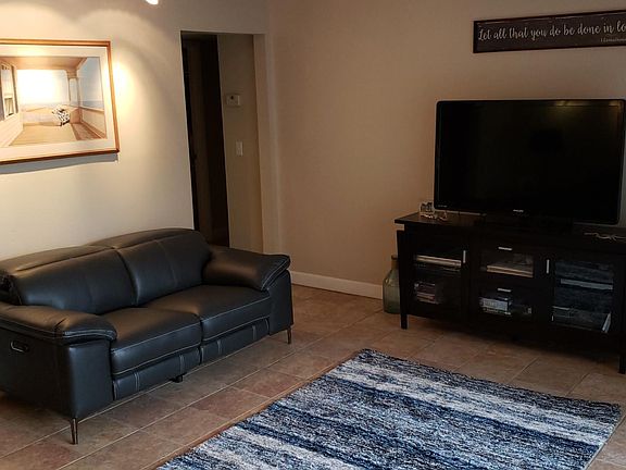 5th image of 546 Orange Dr APT 12
