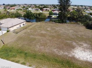 1227 NE 1st Ave, Cape Coral, FL 33909