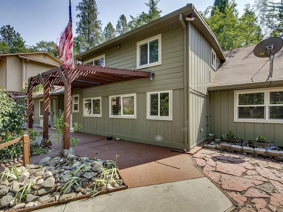 1st image of 5688 Siesta Ln