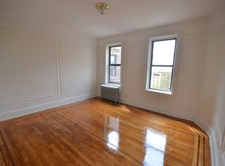 6901 62nd St #D1, Ridgewood, NY 11385