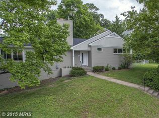 2400 N Nelson St, Arlington, VA 22207