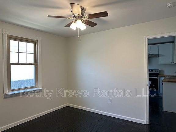 3rd image of 4103 Gibson St