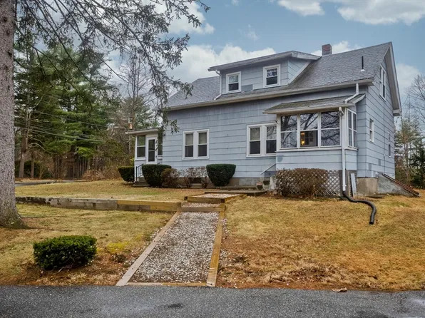 285 Maple St, East Longmeadow, MA 01028