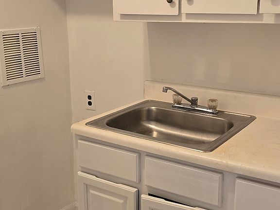 3rd image of 41-05 74th St APT 3E