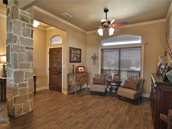 5th image of 7834 Tuscany Dr