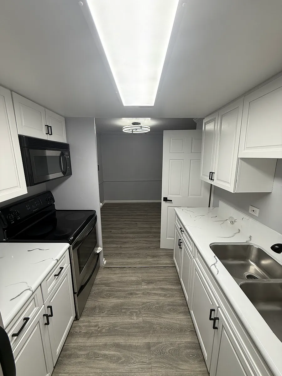 Building Photo - 4600 E Asbury Cir #107