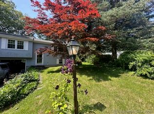 15 Bargate Rd, Clinton, CT 06413