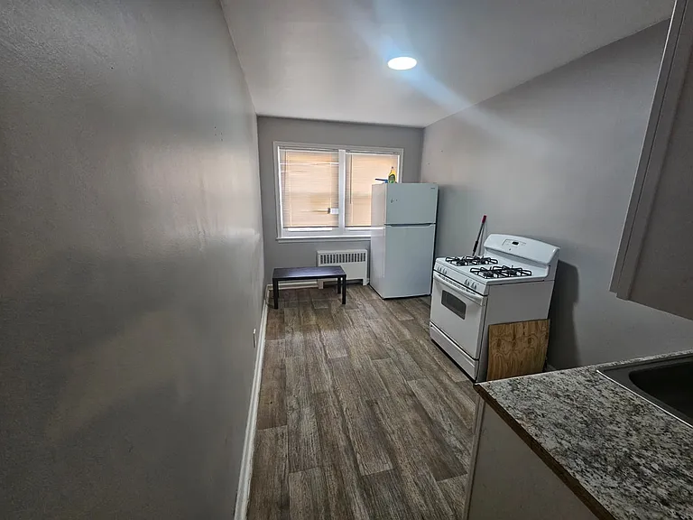 6315 Everett Ave #B — Photo 2