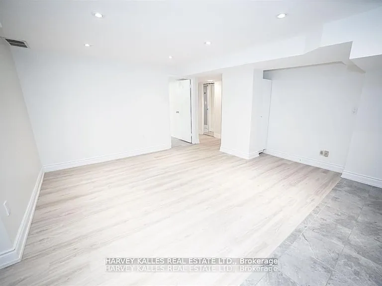 550 Glencairn Ave #BASEMENT — Photo 5