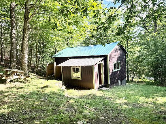 3rd image of 845 Bailey Hill Road