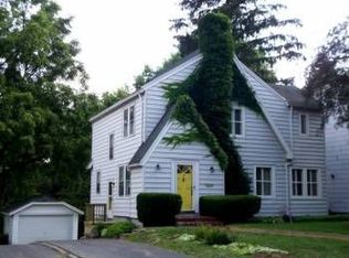 19 Castlebar Rd, Rochester, NY 14610