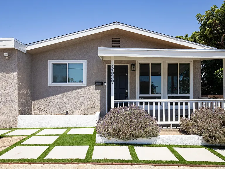 3609 Nassau Dr — Photo 1