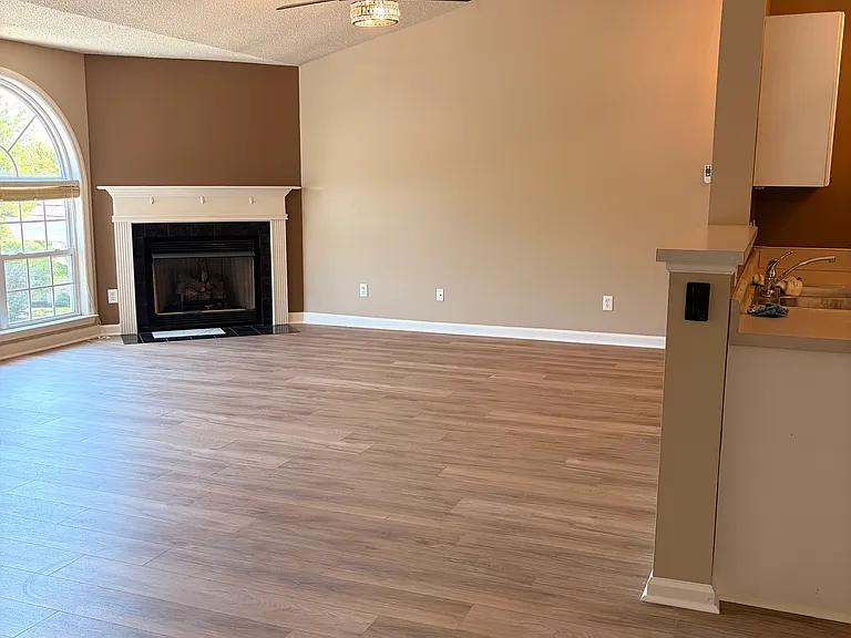 631 Mill Pond Ct — Photo 2