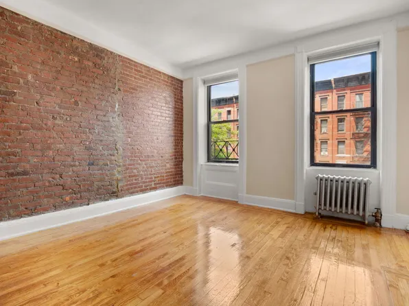 714 9th Ave APT 2A, New York, NY 10019