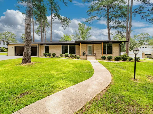 130 Woodland Dr, El Dorado, AR 71730